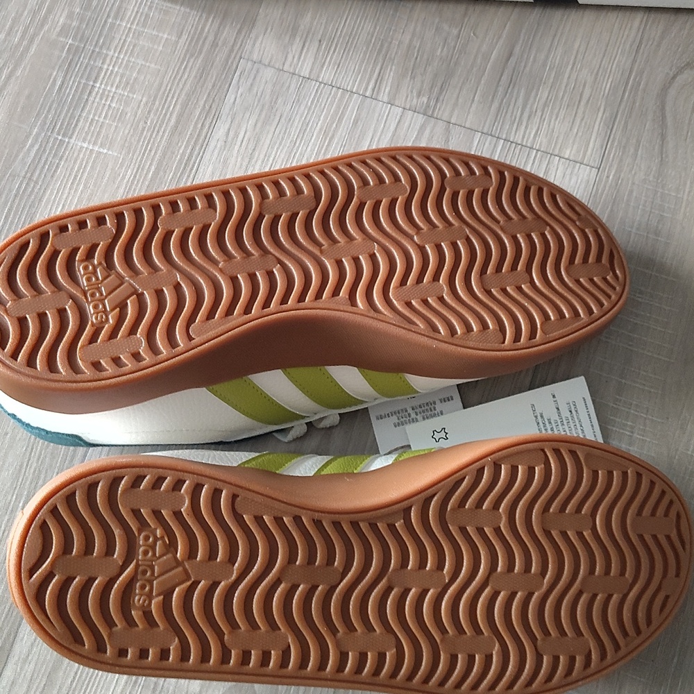 New Adidas White Sneakers with Lime Stripes and Gum Sole - Picture 5 of 5